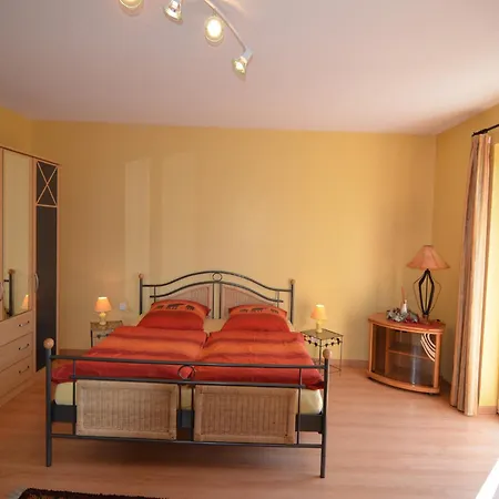 Stilvolle In Mit Eigener Terrasse, Cleaning Included Apartman Madfeld