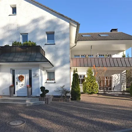 Stilvolle In Mit Eigener Terrasse, Cleaning Included Appartement