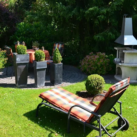Stilvolle In Mit Eigener Terrasse, Cleaning Included Madfeld