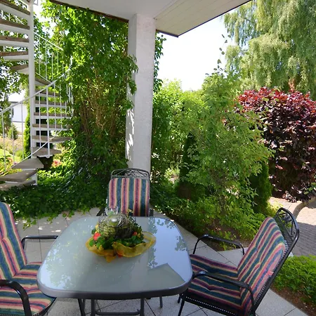 Appartement Stilvolle In Mit Eigener Terrasse, Cleaning Included